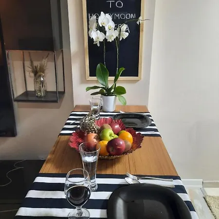 Moon Pera Suites Appartamento *
