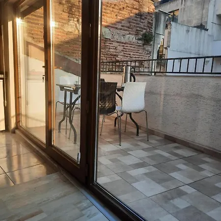 Moon Pera Suites Apartment *