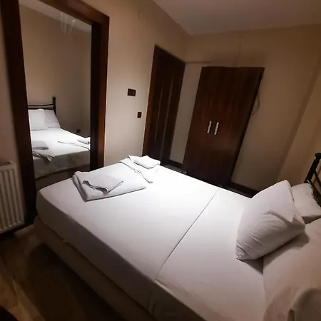 Moon Pera Suites Apartment